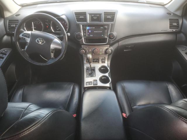 5TDBK3EH5DS268483 - 2013 TOYOTA HIGHLANDER BASE Srebrny zdjęcie 8