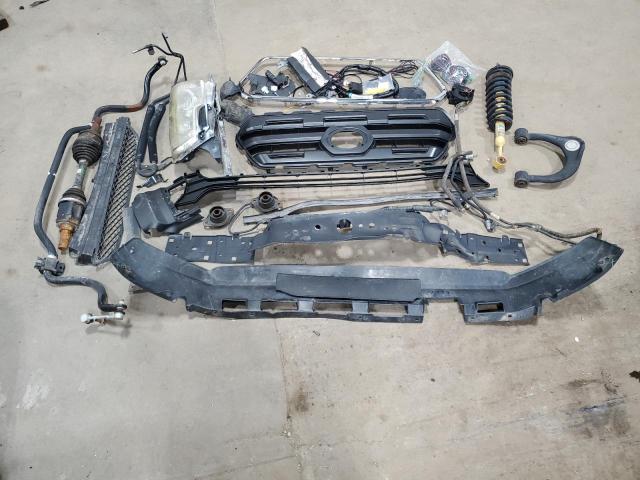 3TMDZ5BNXHM035599 - 2017 TOYOTA TACOMA DOUBLE CAB WHITE photo 12