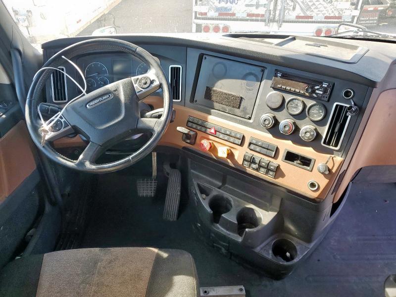 3AKJHHDR9LSLU3510 - 2020 FREIGHTLINER CASCADIA 1 Белый фото 9