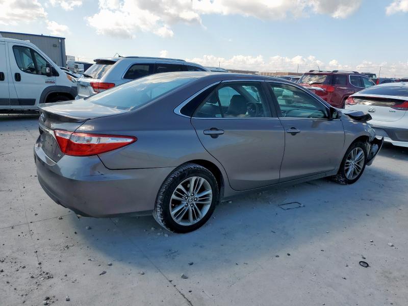4T1BF1FK3FU879688 - 2015 TOYOTA CAMRY LE GRAY photo 3