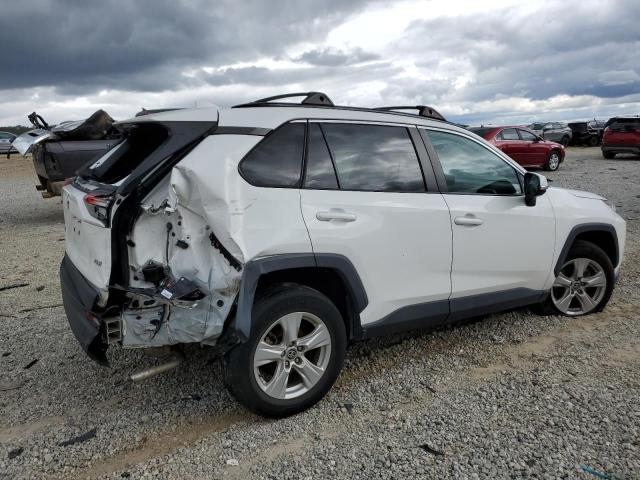 2T3W1RFVXMC138078 - 2021 TOYOTA RAV4 XLE WHITE photo 3