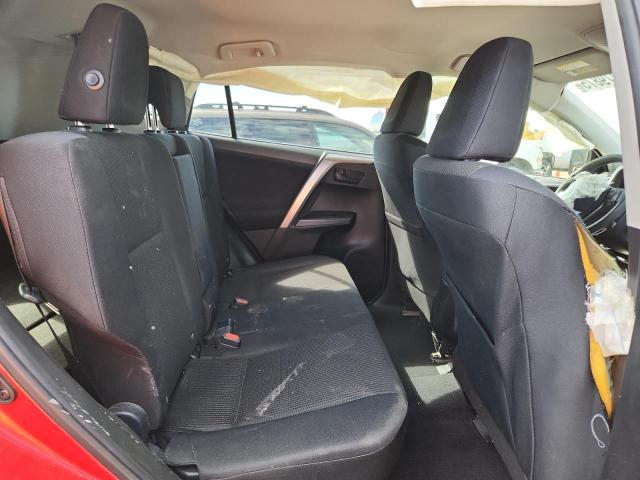 JTMZFREV5HJ128819 - 2017 TOYOTA RAV4 LE წითელი ფოტო 11
