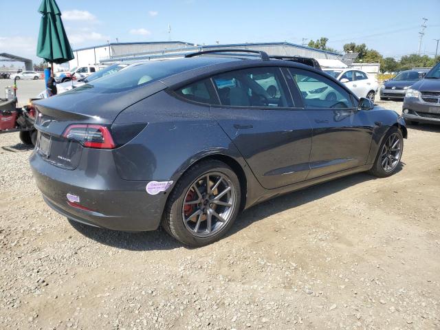5YJ3E1EB6JF099425 - 2018 TESLA MODEL 3 Сұр фото 3