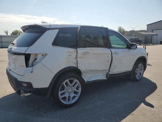 5FNYF8H54RB020153 - 2024 HONDA PASSPORT EXL WHITE photo 3