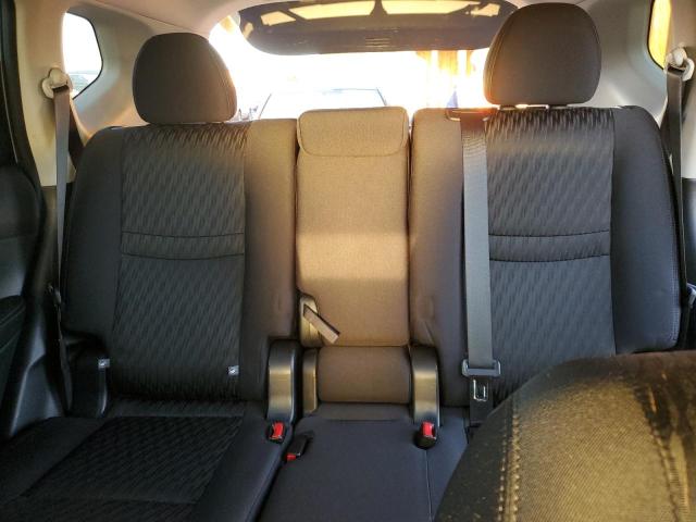 5N1AT2MV0JC809586 - 2018 NISSAN ROGUE S ვერცხლისფერი ფოტო 10