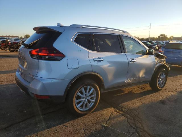 5N1AT2MV0JC809586 - 2018 NISSAN ROGUE S ვერცხლისფერი ფოტო 3