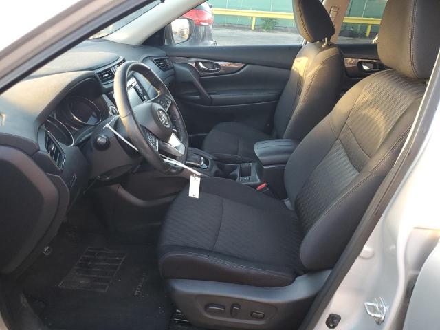 5N1AT2MV0JC809586 - 2018 NISSAN ROGUE S ვერცხლისფერი ფოტო 7