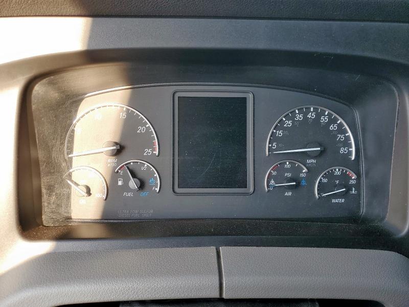 3AKJHHDR1NSNK9044 - 2022 FREIGHTLINER CASCADIA 1 WHITE photo 8