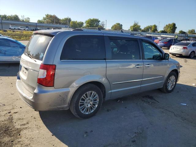 2C4RC1CG5ER258671 - 2014 CHRYSLER TOWN & COU TOURING L SILVER photo 3