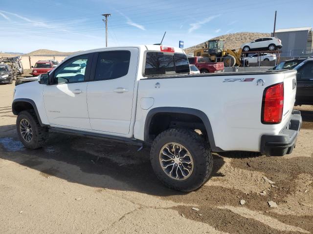 1GCGTEEN3M1215041 - 2021 CHEVROLET COLORADO ZR2 WHITE photo 2
