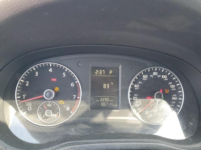 1VWAT7A33FC060307 - 2015 VOLKSWAGEN PASSAT S SILVER photo 9