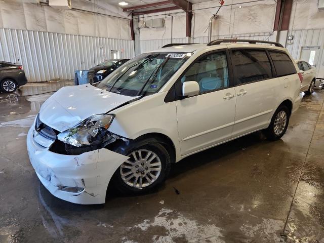 2009 TOYOTA SIENNA XLE, 