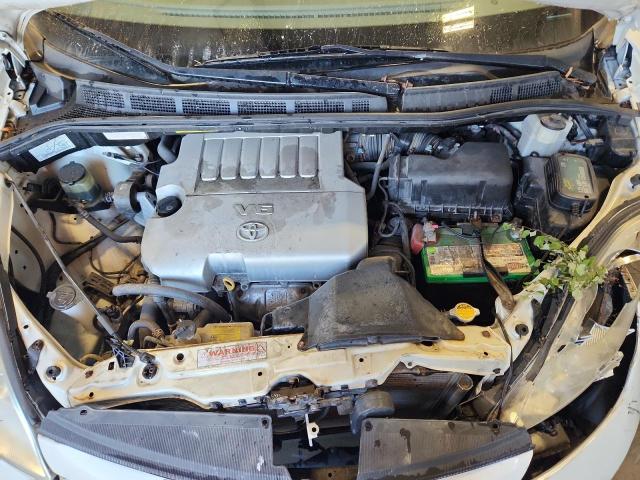 5TDZK22C19S272068 - 2009 TOYOTA SIENNA XLE WHITE photo 12