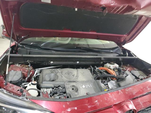 JTMRWRFV6KJ015970 - 2019 TOYOTA RAV4 XLE Czerwony zdjęcie 12