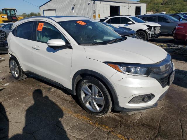 3CZRU6H55KM739003 - 2019 HONDA HR-V EX WHITE photo 4