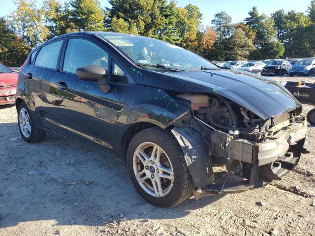 3FADP4EJ9JM128845 - 2018 FORD FIESTA SE BLACK photo 4