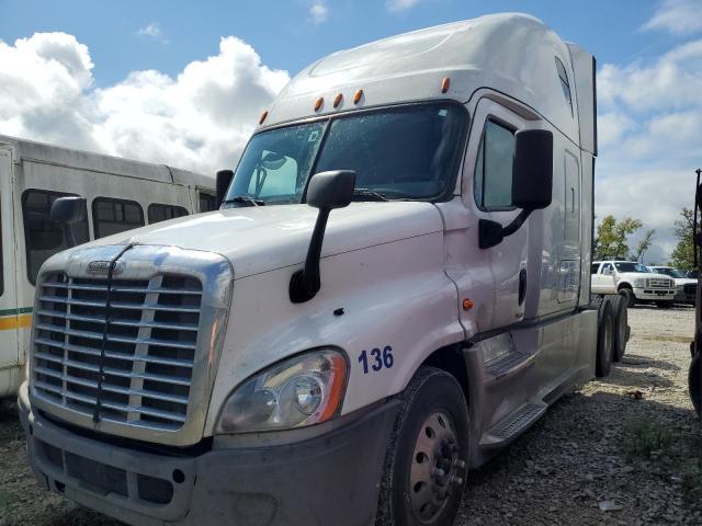 3AKJGLDR5JSJJ0226 - 2018 FREIGHTLINER CASCADIA 1 Білий фото 2