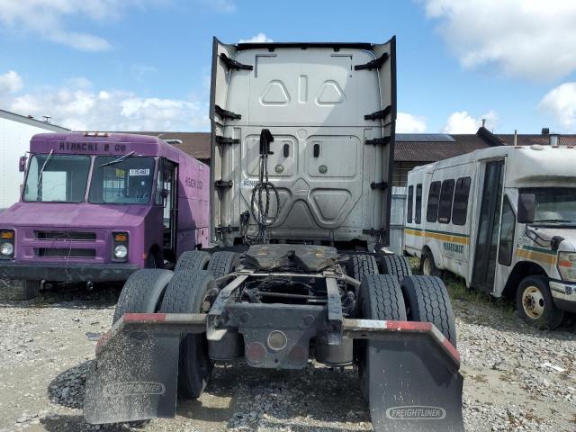 3AKJGLDR5JSJJ0226 - 2018 FREIGHTLINER CASCADIA 1 Білий фото 6