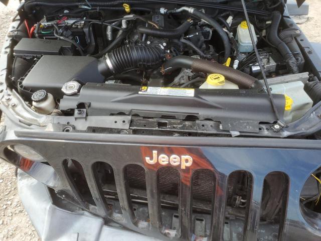 1J4AA2D13AL111104 - 2010 JEEP WRANGLER SPORT BLACK photo 12