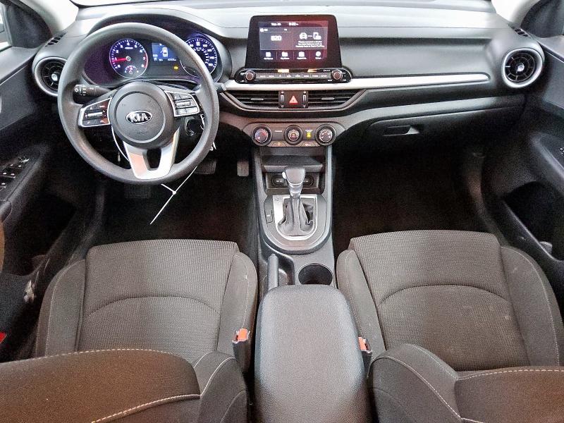 3KPF24AD8LE226411 - 2020 KIA FORTE FE WHITE photo 8