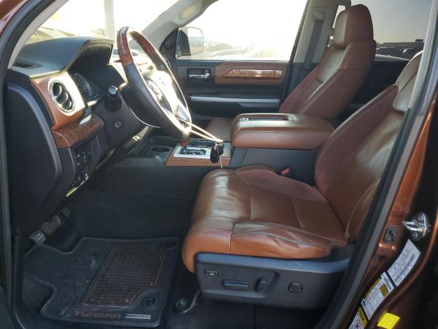 5TFGY5F18EX160713 - 2014 TOYOTA TUNDRA CREWMAX PLATINUM BROWN photo 7