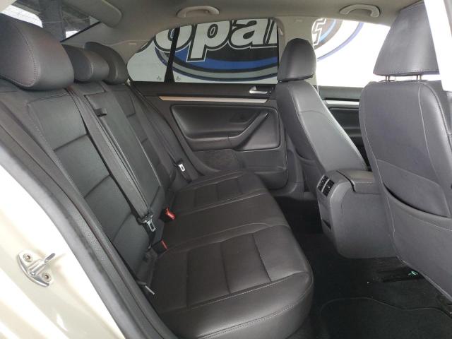 3VWRZ71K68M072610 - 2008 VOLKSWAGEN JETTA SE WHITE photo 10