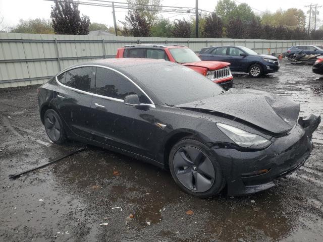 5YJ3E1EA0KF304486 - 2019 TESLA MODEL 3 BLACK photo 4