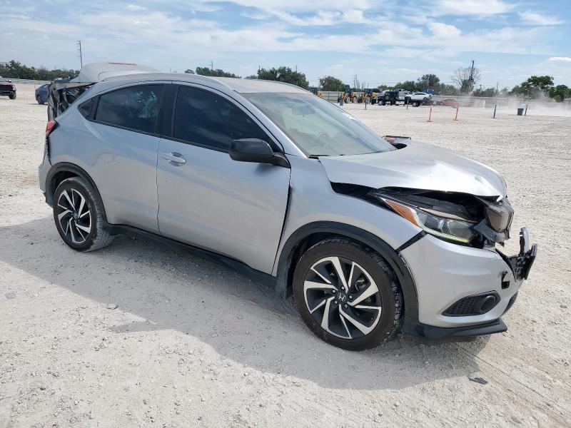 3CZRU5H15LM704843 - 2020 HONDA HR-V SPORT SILVER photo 4