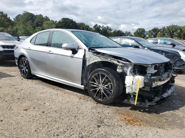 4T1G11AK0PU836603 - 2023 TOYOTA CAMRY SE NIGHT SHADE SILVER photo 4