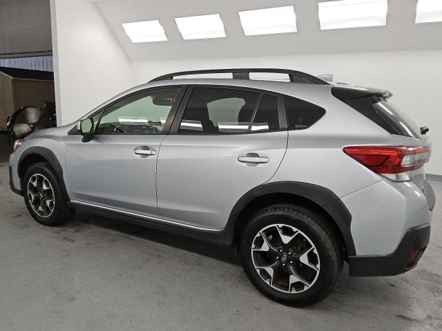 JF2GTAEC3LH246627 - 2020 SUBARU CROSSTREK PREMIUM SILVER photo 2