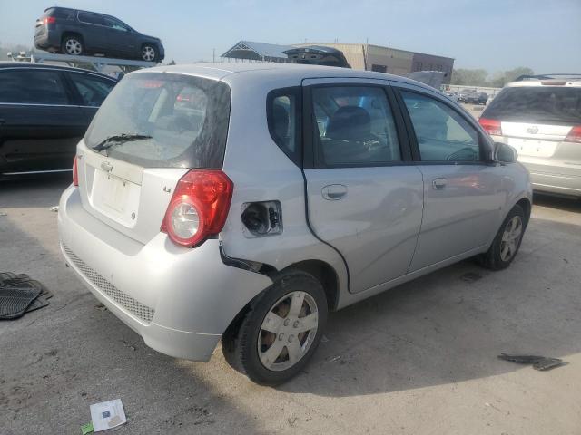 KL1TD66E39B658850 - 2009 CHEVROLET AVEO LS SILVER photo 3