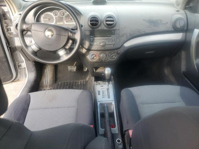 KL1TD66E39B658850 - 2009 CHEVROLET AVEO LS SILVER photo 8