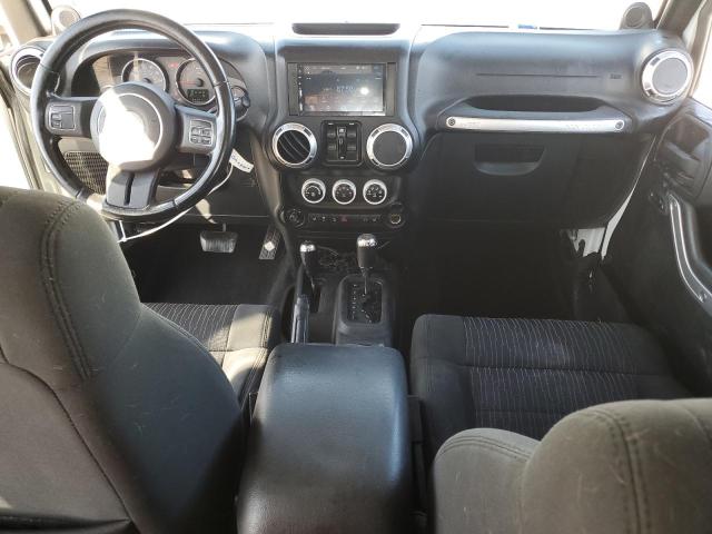 1J4BA5H19BL567318 - 2011 JEEP WRANGLER U SAHARA WHITE photo 8