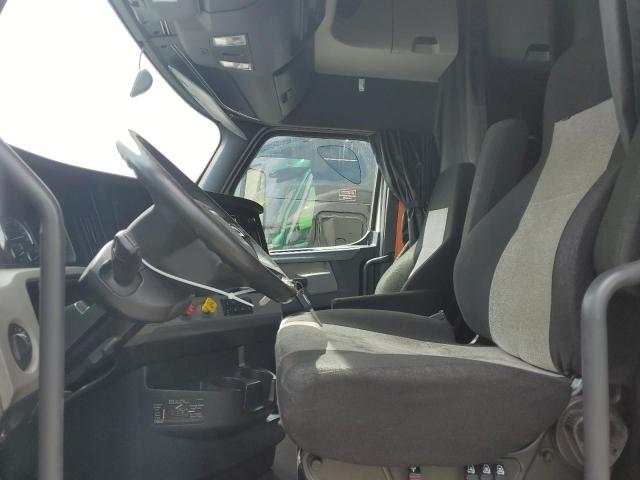 3AKJHHDR2KSKB5359 - 2019 FRHT CASCADIA 126 رمادي صورة 5