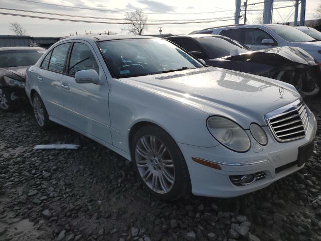 WDBUF87X97B155998 - 2007 MERCEDES-BENZ E 350 4MATIC WHITE photo 4