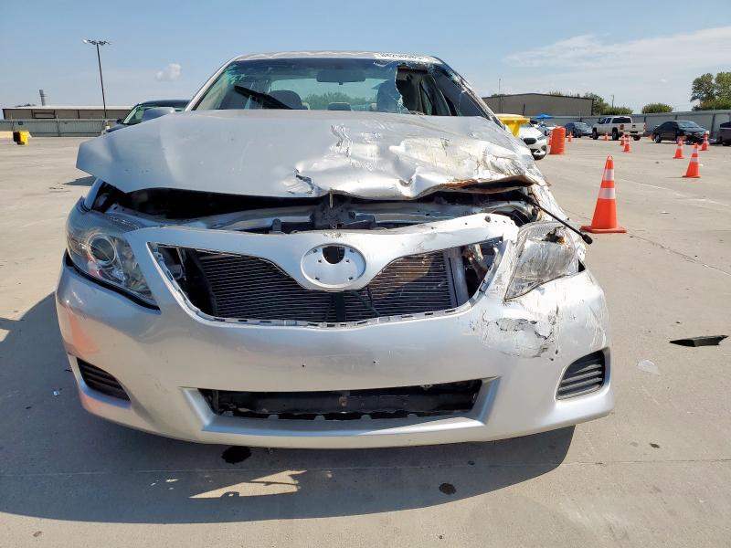 4T4BF3EK3BR193177 - 2011 TOYOTA CAMRY BASE 银色 照片 5