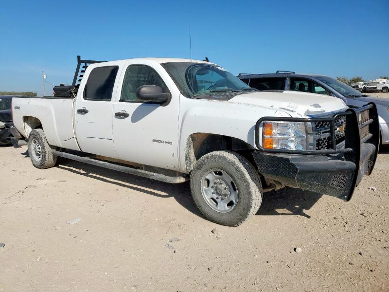 1GC1KVC85BF204886 - 2011 CHEVROLET SILVERADO K2500 HEAVY DUTY WHITE photo 4