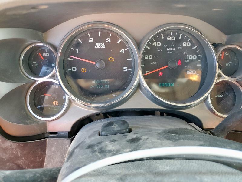 1GC1KVC85BF204886 - 2011 CHEVROLET SILVERADO K2500 HEAVY DUTY WHITE photo 9