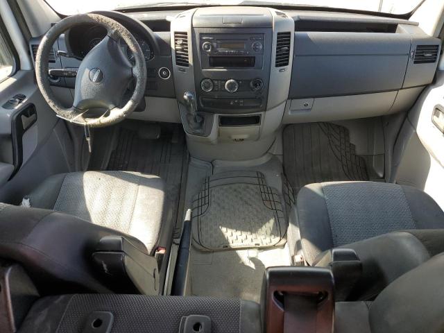 WDYPE8CC4B5509216 - 2011 MERCEDES-BENZ SPRINTER 2500 თეთრი ფოტო 8