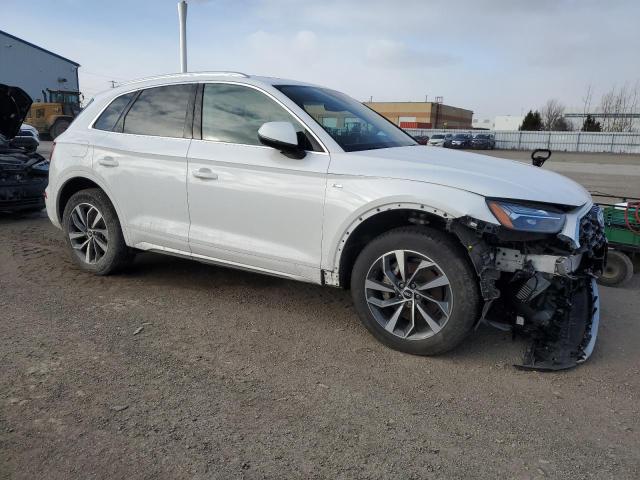WA1EAAFYXM2098044 - 2021 AUDI Q5 PROGRESSIV WHITE photo 4