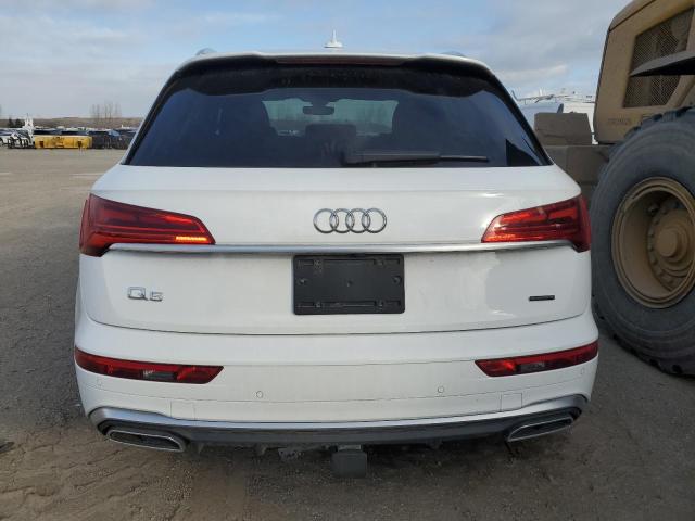 WA1EAAFYXM2098044 - 2021 AUDI Q5 PROGRESSIV WHITE photo 6