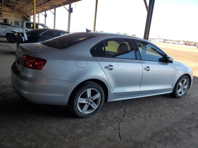 3VWLL7AJ5BM129479 - 2011 VOLKSWAGEN JETTA TDI SILVER photo 3