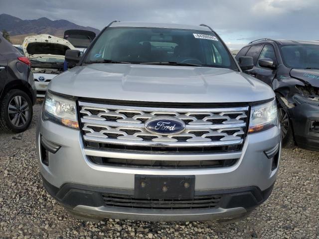 1FM5K8D88KGA38175 - 2019 FORD EXPLORER XLT Silber Foto 5