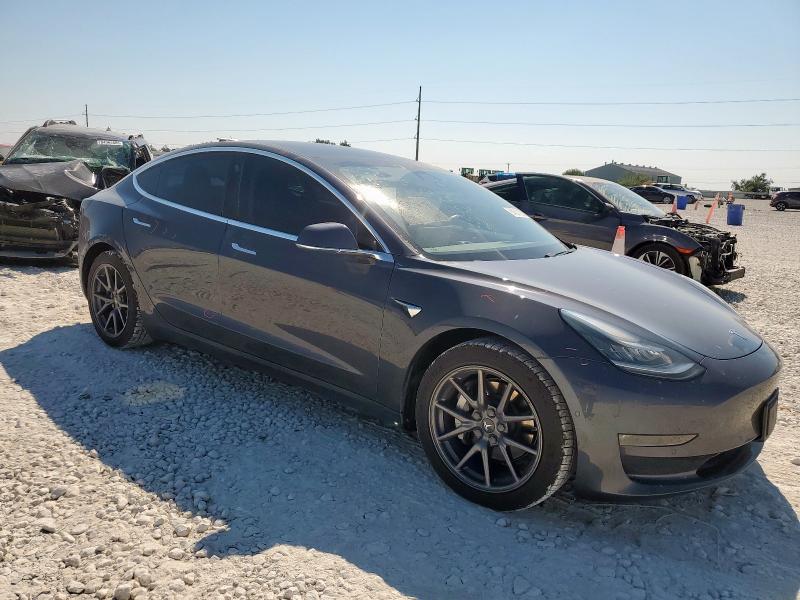 5YJ3E1EB6KF386264 - 2019 TESLA MODEL 3 GRAY photo 4