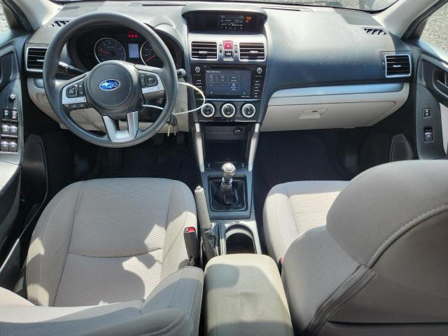 JF2SJAEC7HG559046 - 2017 SUBARU FORESTER 2.5I PREMIUM رمادي صورة 8