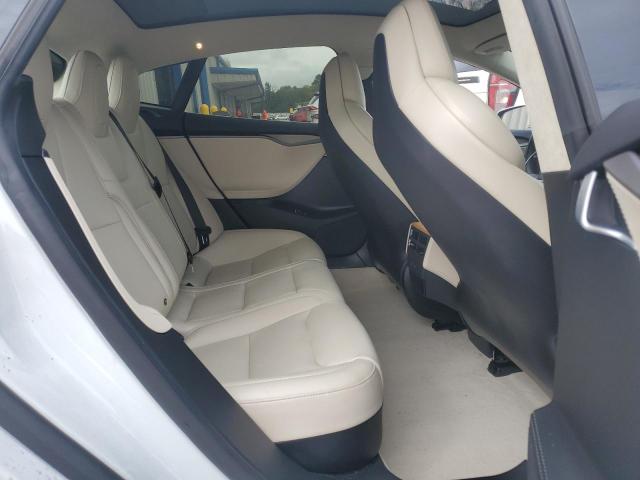 5YJSA1E22JF265110 - 2018 TESLA MODEL S WHITE photo 10