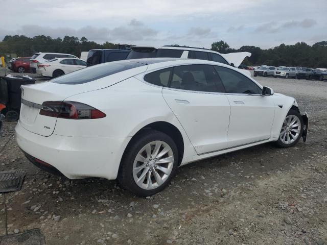 5YJSA1E22JF265110 - 2018 TESLA MODEL S WHITE photo 3