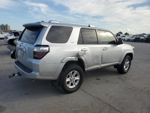 JTEBU5JRXH5411911 - 2017 TOYOTA 4RUNNER SR5/SR5 PREMIUM Սպիտակ լուսանկար 3