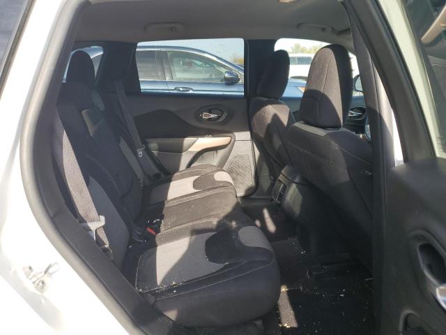 1C4PJLCB7JD576785 - 2018 JEEP CHEROKEE LATITUDE WHITE photo 11