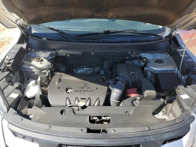 JA4AR3AU5LU002721 - 2020 MITSUBISHI OUTLANDER ES SILVER photo 12